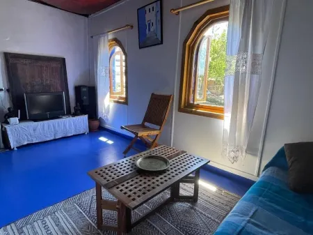 Charming 2-bedroom apartment in enchanting Chefchaouen with AC, WiFi
