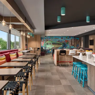 Tru by Hilton Hershey Chocolate Avenue