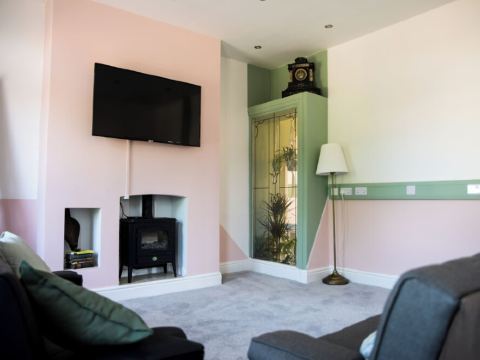 The Stables Flat, Altrincham Diggers