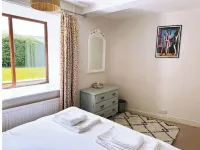 Manor Farm Annex with enclosed, private Garden Hotels in King's Stanley