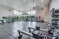 Poolside Bliss, Trails and Culinary Delights!