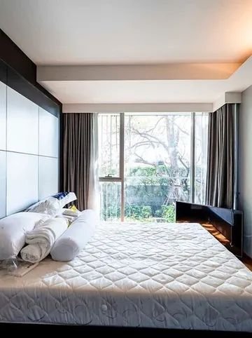 รูปภาพของ2-bedroom condo in phenomenal Krung Thep Maha Nakhon with AC, fitness room