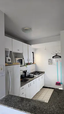 Simple, cozy and safe flat. Close to the main points of interest. 住宿飯店