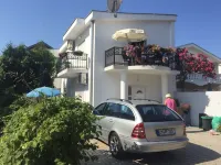 Apartment Nafija 2, 500 Meters from the famouse "Grate Beach" Hotels in 