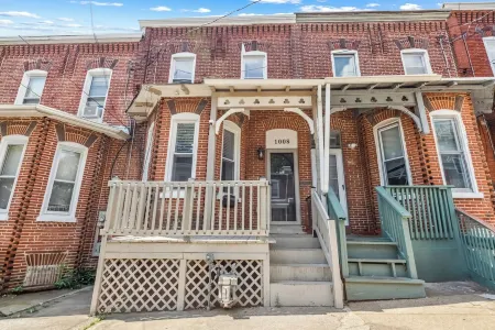 Tilton Midtown - Modern Comfort with Central A/C, 3 Bedrooms and 2.5 Bathrooms