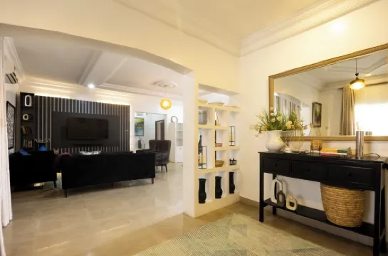 A beautiful and well-furnished 2-bedroom ensuite apartment in the heart of Abuja