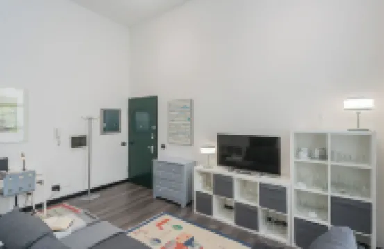 Architect's Loft by Rent All Como