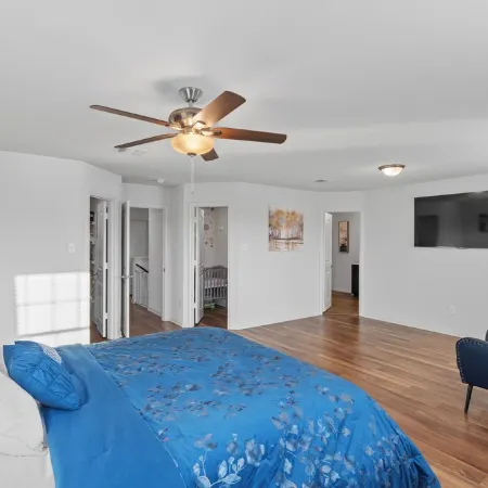 Uniquely styled Home 20mins to Austin -COTA -TESLA Отели в г. Манор