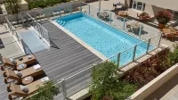 Zenitude Hôtel-Résidences Nice - piscina