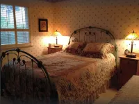 Carmel charmer!! Short, 10 min. walk to town center. Close to trail to Mission.