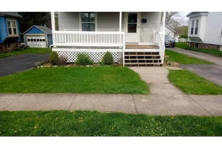 Quaint 3 bedroom house in the heart of Palmyra!