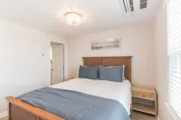 Coastal Centrally Located - 2 bd /1 bath 2nd Floor Unit
