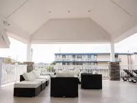 Escape to Paradise in Avalon – Beautiful Condo Just Steps from the Beach Hotel a Avalon