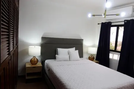 Renovated and cozy 2-bedroom apartment with AC, WiFi in vibrant San Pedro Sula