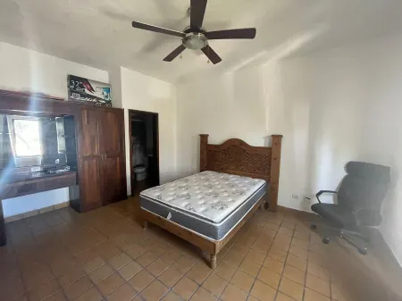 2 bedroom Condo 1 block from the beach Отели рядом с достопримечательностью «Puerto Los Cabos»