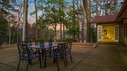Huge Luxury Ranch Estate in Heart of Gladewater Hotels in Gladewater