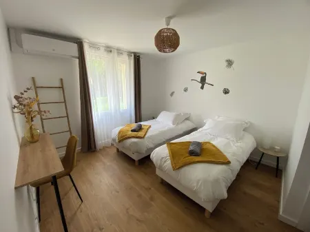 Maison l'auvétia 150 m circuit des 24h Отели рядом с достопримечательностью «Jardiprix le discount du jardin»