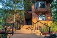 The Nest At Swiss - Lakefront Luxury In The Catskills Hotels in Callicoon