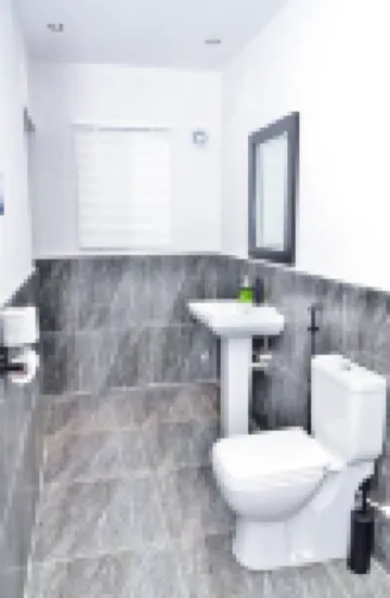 2 bedroom spacious Penthouse Apartment  호텔