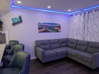 Renovated 3 bd 2.5 bath centrally located next to MTSU/Night life/Restaurants/DT