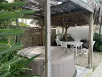 Gite grenadille Martinique private pool, naturist residence