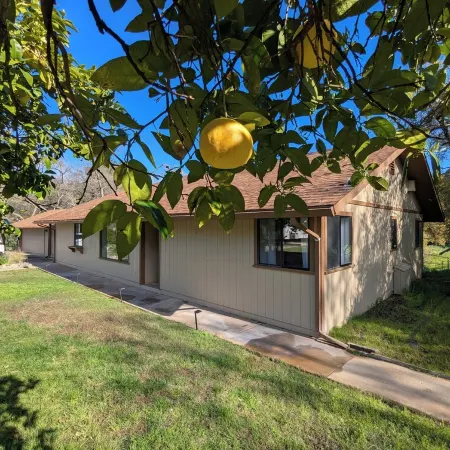 Peaceful Three Rivers Retreat Near Sequoia National Park with AC, WiFi
