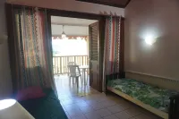 Apartment Camélia (500 m from the BEACH, with SWIMMING POOL)