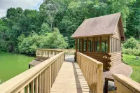 Charming 3-bedroom cabin on Boone Lake