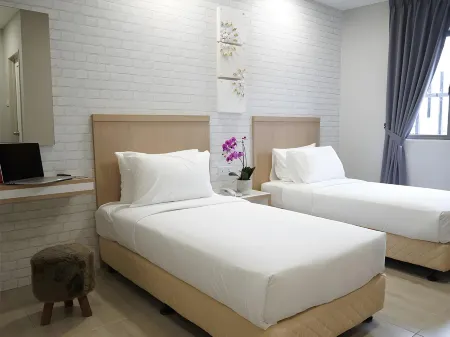 LightHouse Hotel & ShortStay @ Damansara Uptown