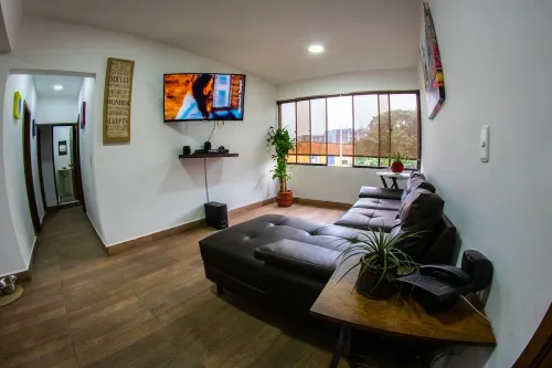 Carlito′s Way Food & lodging