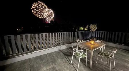 Charming 2-bedroom family-friendly apartment with WiFi and AC in Senec Отели в г. Сенец