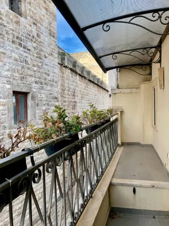 Stylish Historical Townhouse