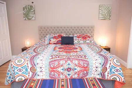 The Sunny Townhome - Minutes from International Speedway and Daytona Beach Отели рядом с достопримечательностью «W.I.S.E Private School»