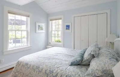 Cape Cod Cottage steps from Private Beach Hotels in der Nähe von Jehu Pond Conservation Area