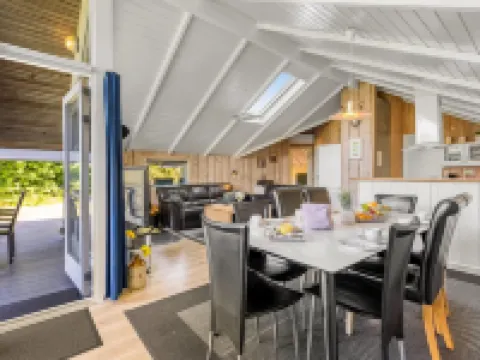 "Kai" - 400m from the sea