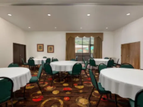 Days Inn by Wyndham Lexington Hotels in Davidson County