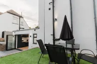 豪華海濱之家帶停車位，可容納8人，由Adliv 馬蓋特住宿飯店