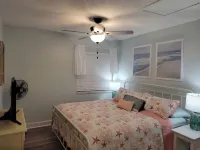 Waterfront Relaxing Condo-heated pool & spa- near Fort Desoto Hotels in Tierra Verde