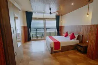 The Cabana - Luxurious Oceanfront villa in Kochi !! Hotels in Vypin Island