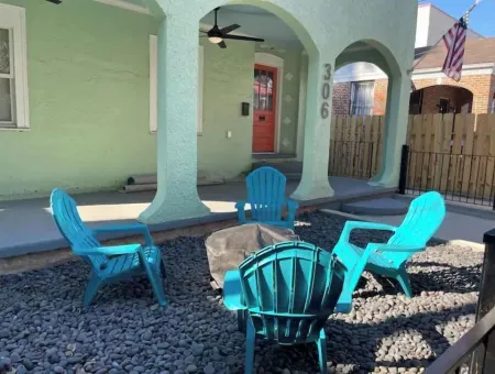 Adorable Augusta Home in the downtown area Отели рядом с достопримечательностью «Медоу Гарден»