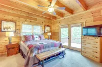 Mineral Bluff 'Bear Ridge Cabin' w/ Hot Tub! - 3-Star