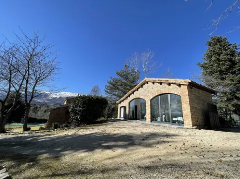 Pet-Friendly Villa with Garden