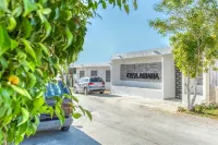 Hotel Casa Ariana - parking