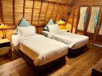Nemuru Villa Ubud Anyer Các khách sạn gần Bãi biển Anyer