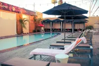 The Ahern Luxury Boutique Hotel - Rooftop Pools