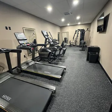 Force on 5th Avenue Hotel