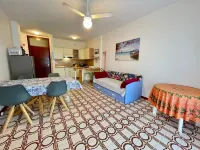 Welcoming Flat with Pool View Balcony - شقق