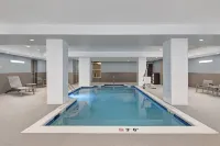 TownePlace Suites Cincinnati Downtown - Kolam Renang