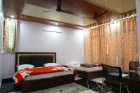 New Shri Anand Best Hotel Berinag Các khách sạn ở Pithoragarh