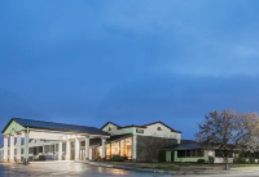 Red Roof Inn & Suites Mt Holly - McGuire AFB Hotels in Burlington County